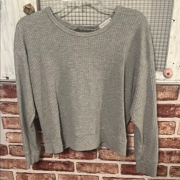 Gray Waffle Knit Top with twist back - Picture 1 of 3